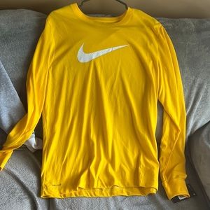 Nike long sleeve shirt